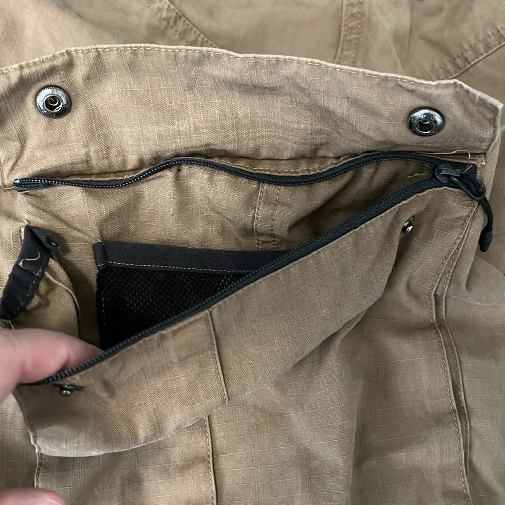 Forclaz Khaki Cargo Pants *estimated size 29 - Picture 6 of 9